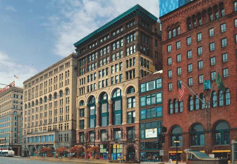 Fine_Arts_Building_on_Michigan_Avenue-800-552