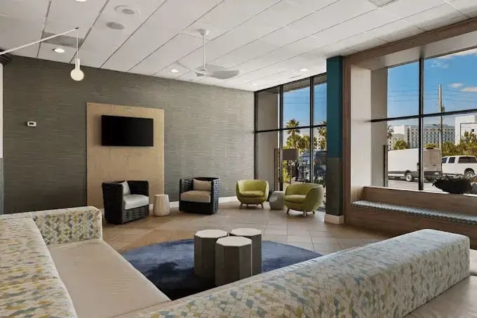 best-western-lobby