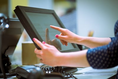 Tickets_Neutral_Ticketing_Adobe_207668657_salesperson using point of sale payment