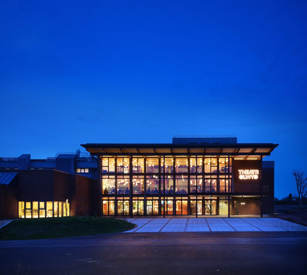 Clwyd Theatr Cymru Tc Photo By Philip Vile 2
