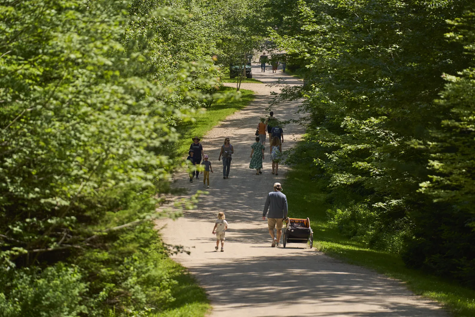 Coastal Maine Botanical Garden Exterior Visitors Customers On Trail Path 2