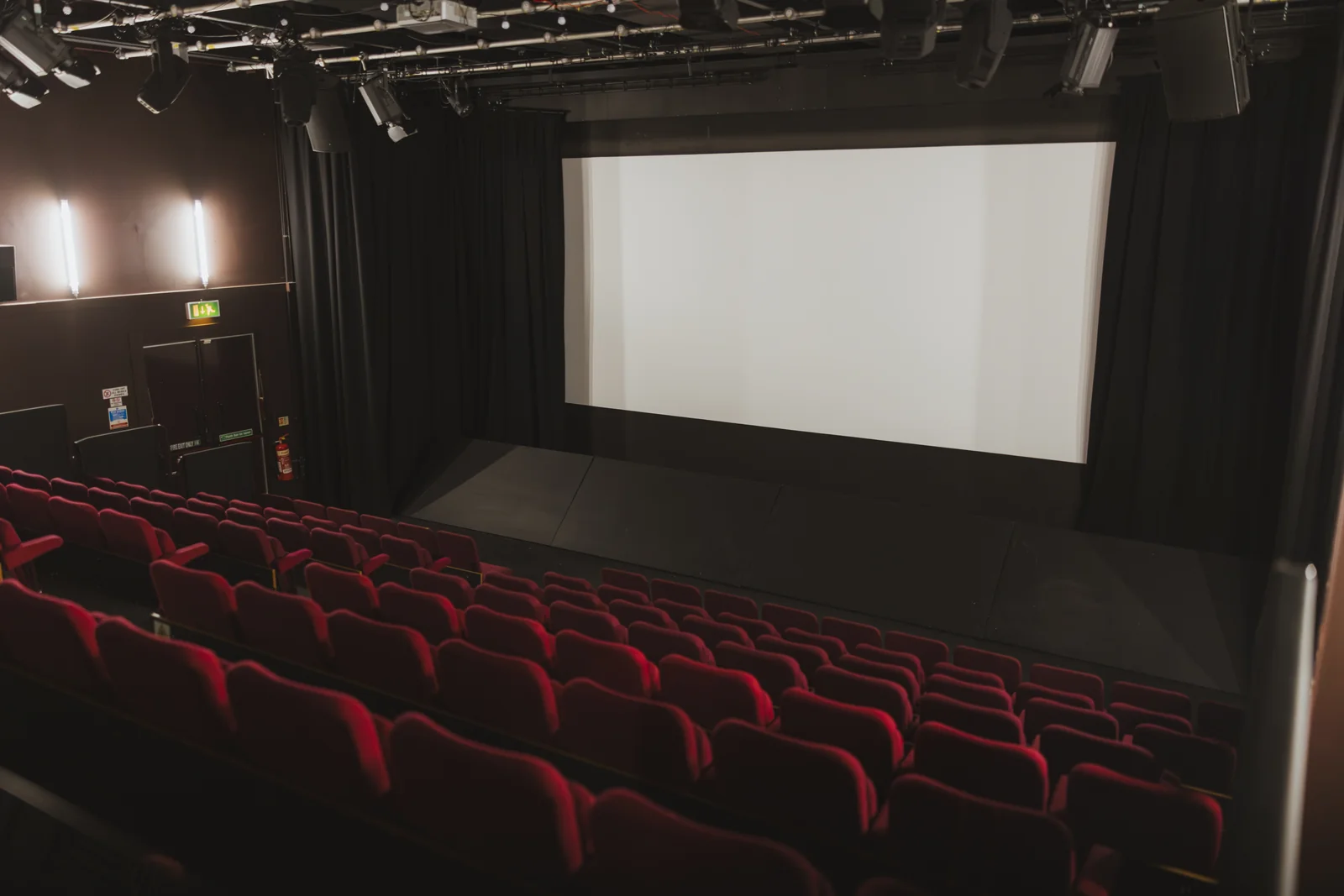 Junction Goole Cinema Screen And Red Seating