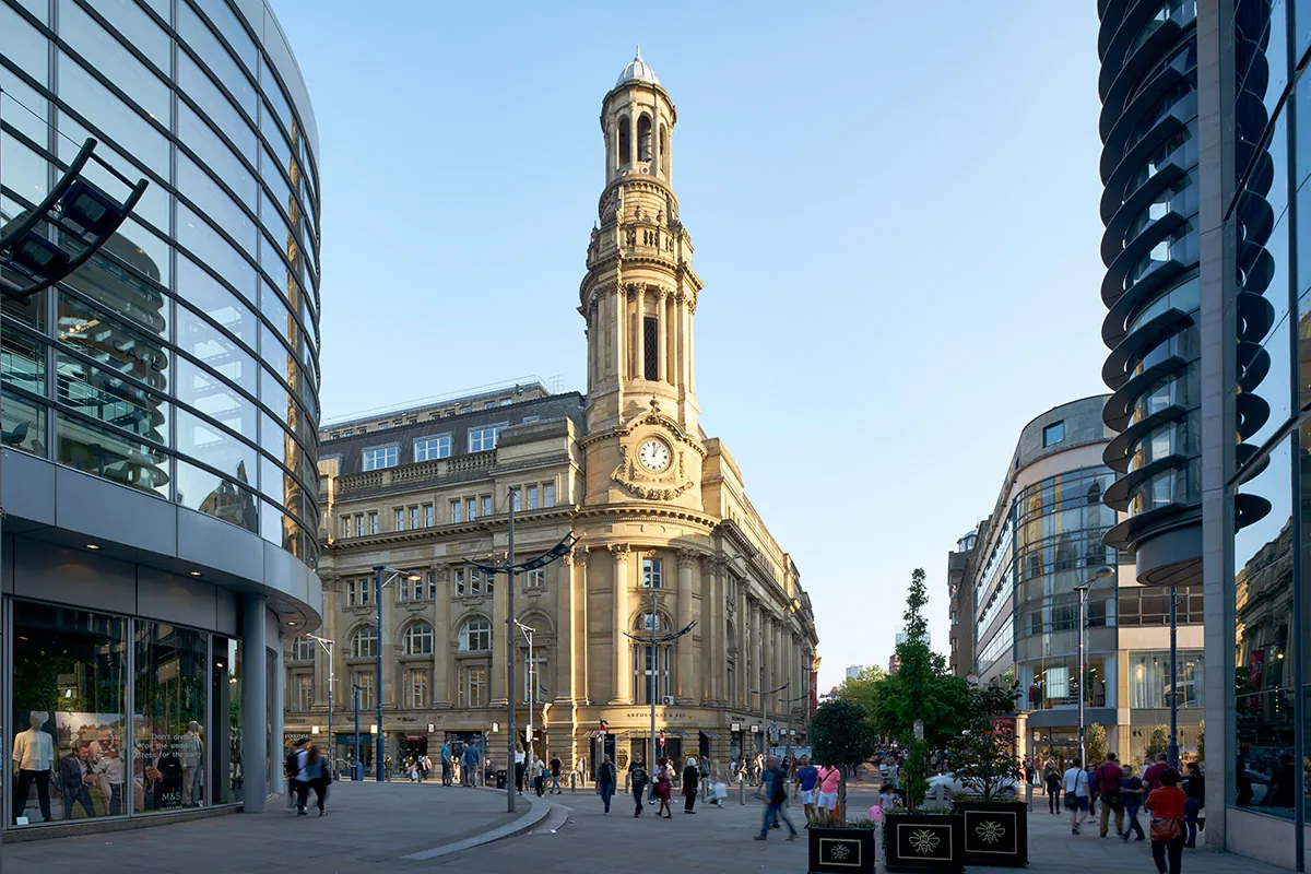 Royal Exchange Theatre Exterior Wide